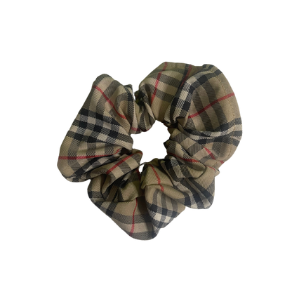 #001 Scrunchie