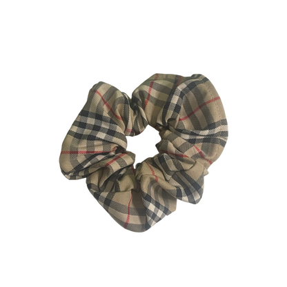 #001 Scrunchie